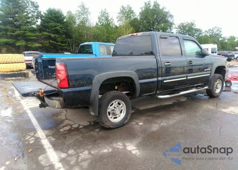 2006 Chevrolet Silverado 2500Hd Lt1 z USA, uszkodzony, nr VIN 1GCHK23U86F166599
